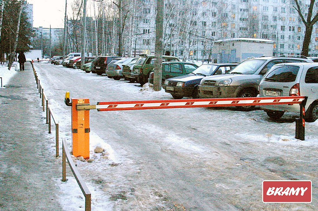 Дворовой шлагбаум